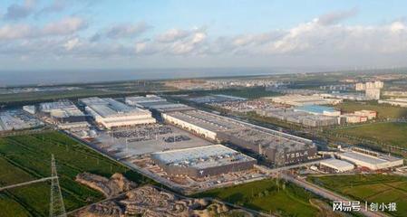 青年負債之憂與消費新潮 解讀當代年輕人的經濟圖景